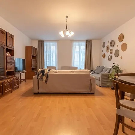 Radu's - Traditional Ultracentral In The Old Town Apartman
