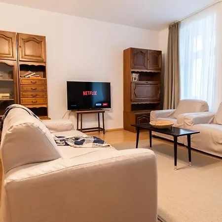 Radu's - Traditional Ultracentral In The Old Town Apartman Brassó