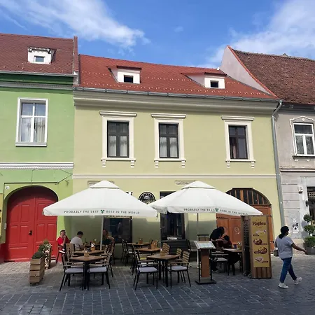 Radu's - Traditional Ultracentral In The Old Town