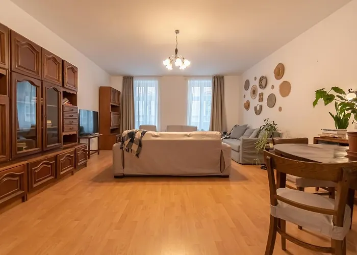 Radu's - Traditional Ultracentral In The Old Town Appartamento